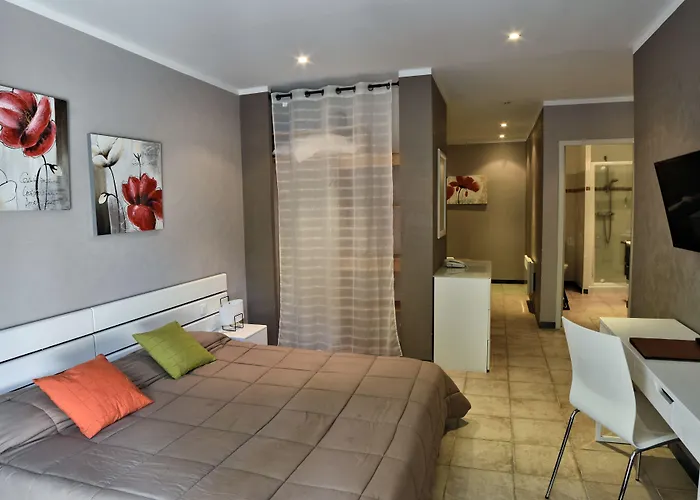 Des Deux Sorru 2* Poggiolo (Corsica)